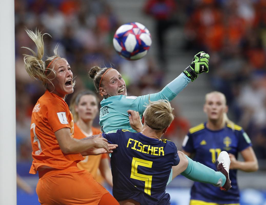 女足对荷兰