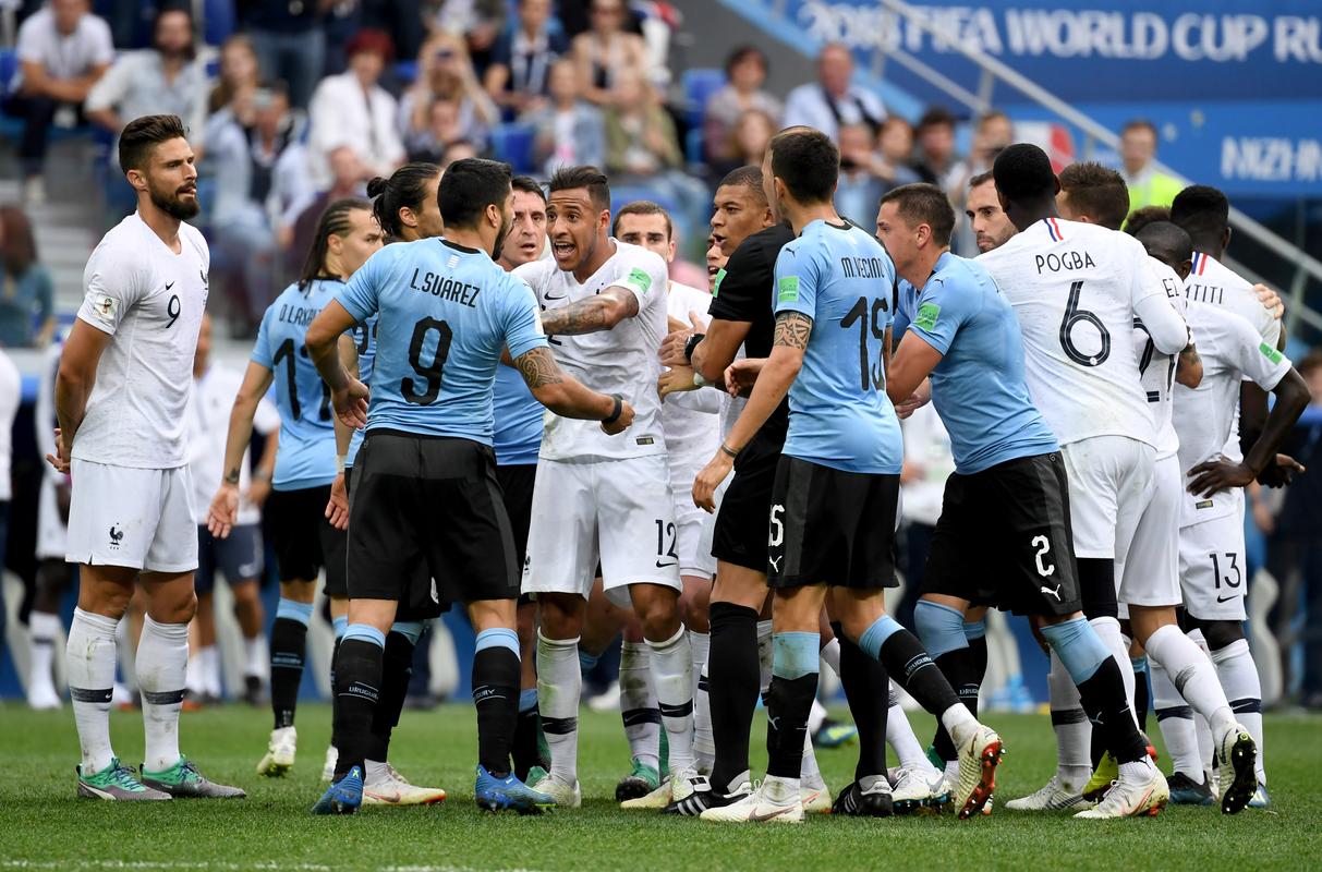法国vs乌拉圭全场